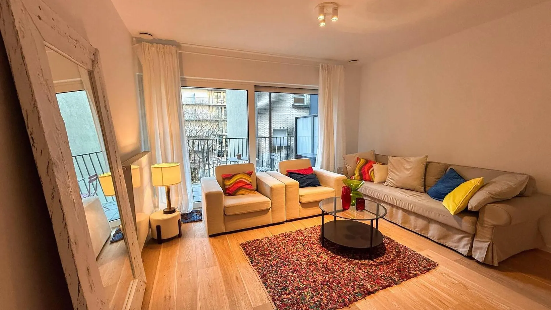 Apartment Near Luxembourg Square, Cleaning Included Брюссель
